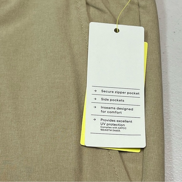 All In Motion Men’s 8” Khaki Golf Shorts Size 38 - Picture 3 of 9